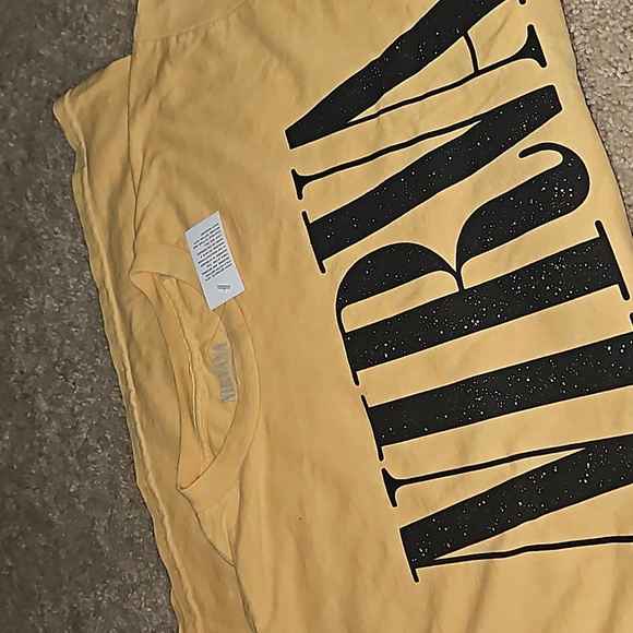 Nirvana Women's Size M Short Sleeve Yellow Tee Shirt NWT - Picture 4 of 6